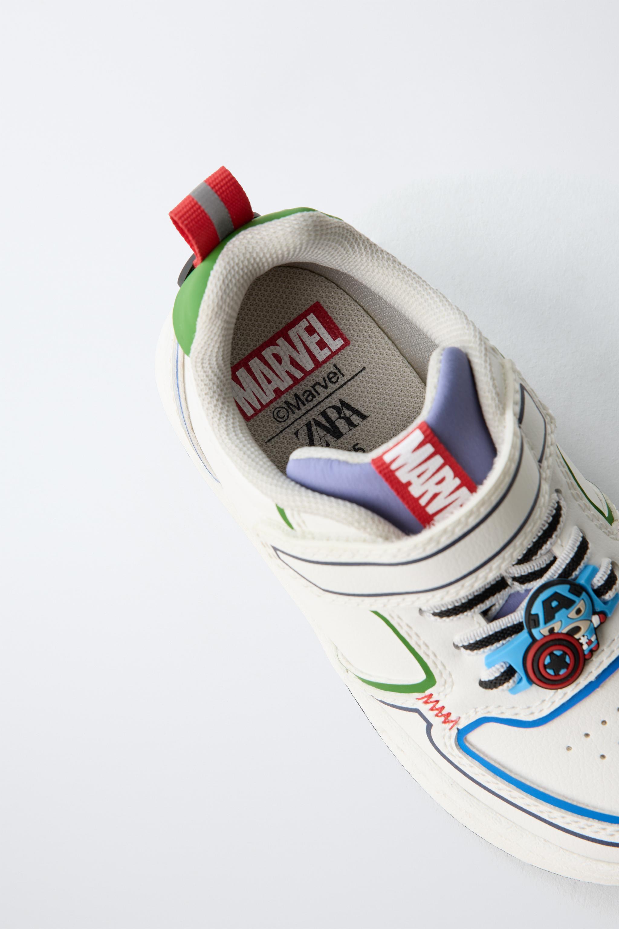 TENNIS OU BASKET THE AVENGERS © MARVEL